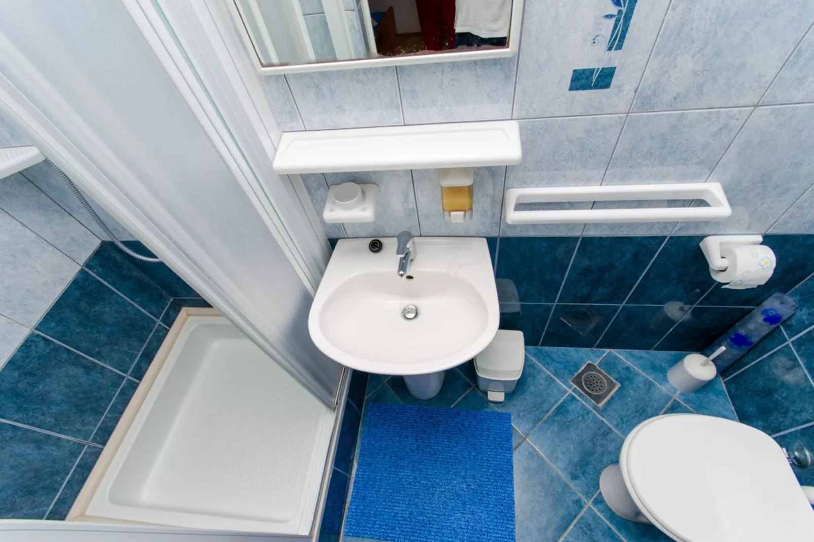 Apartments Ivana (TR) -Studio with Terrace ( A2)-Bathroom
