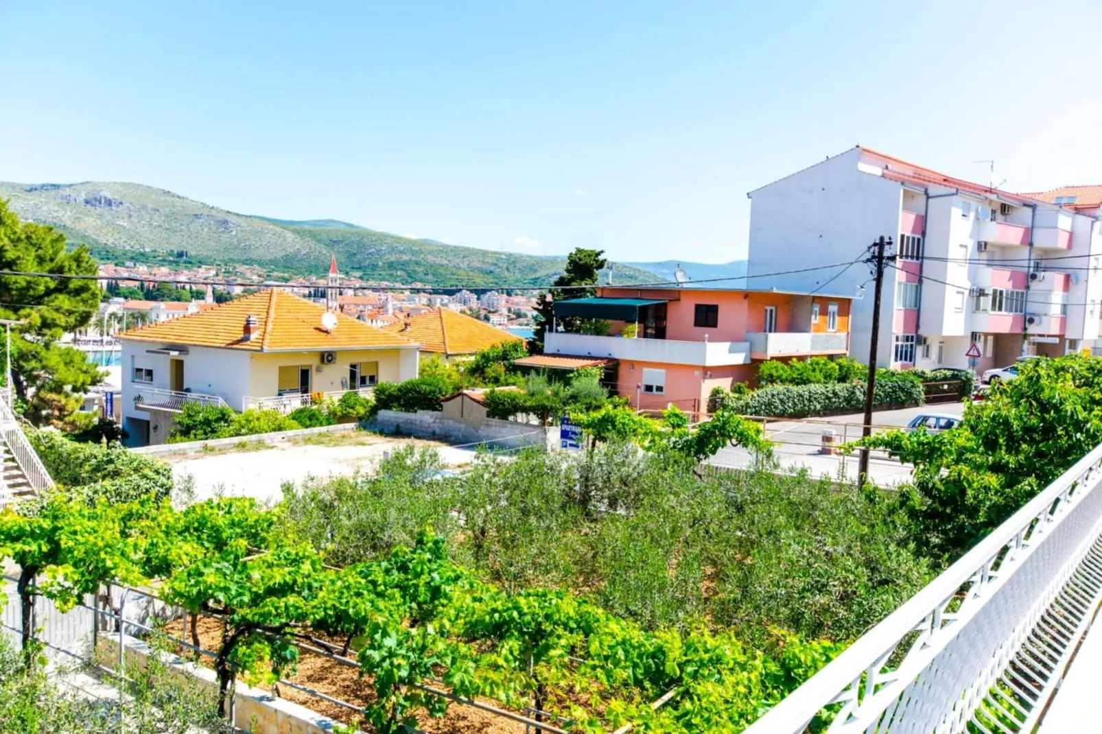 Apartments Ivana (TR) - Studio with Balcony and Sea View (A4)