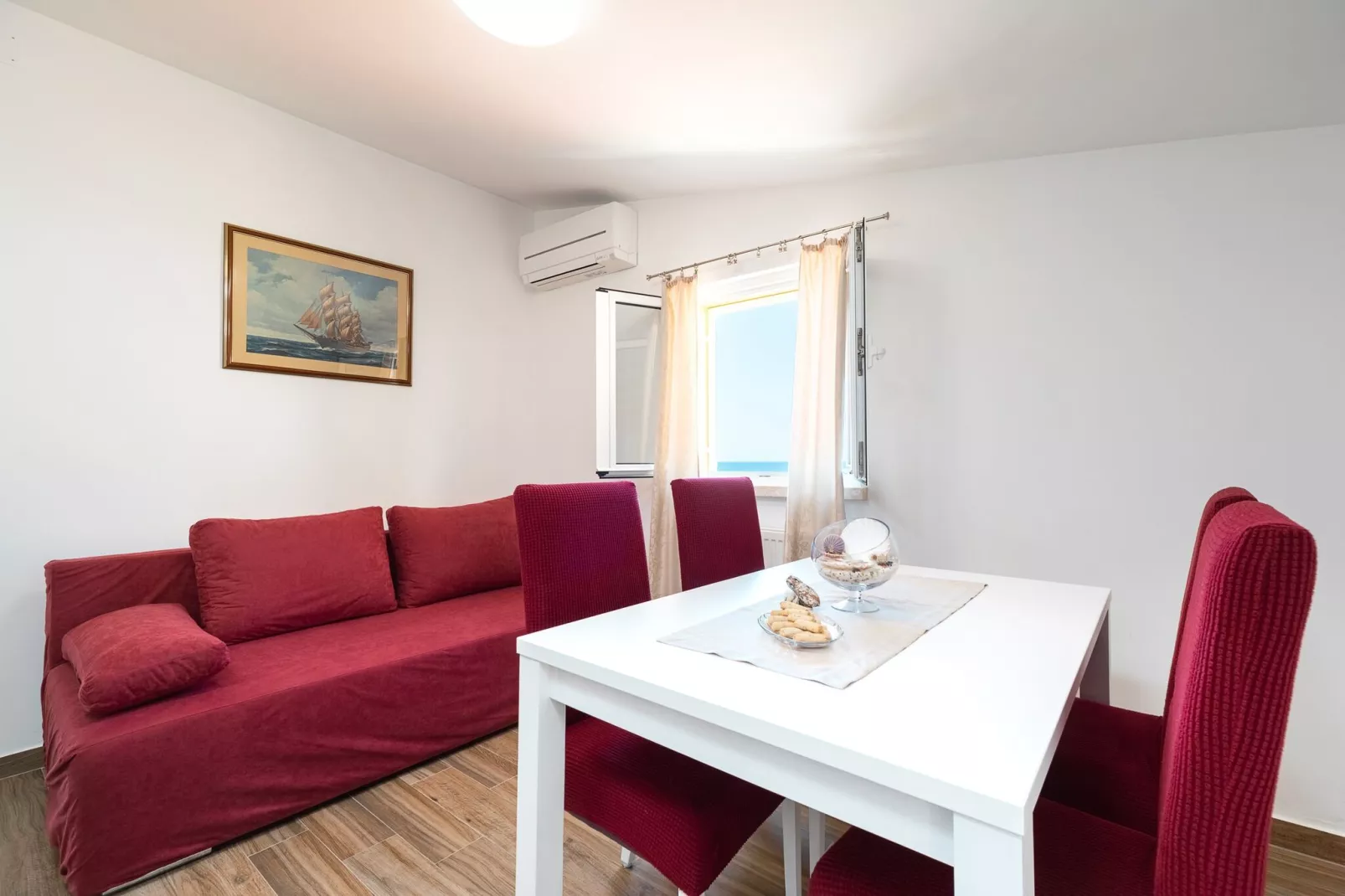 Fancy Apartments Dream - Comfort One Bedroom Apartment with Balcony and Sea View ( 1 )-Innen