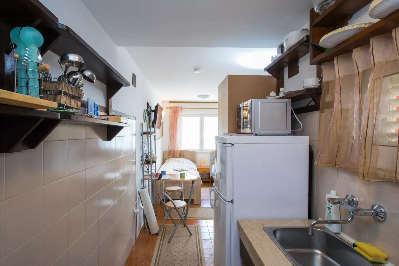 Seaside Studio - Studio Apartment with Private Beach and Sea View-Kitchen