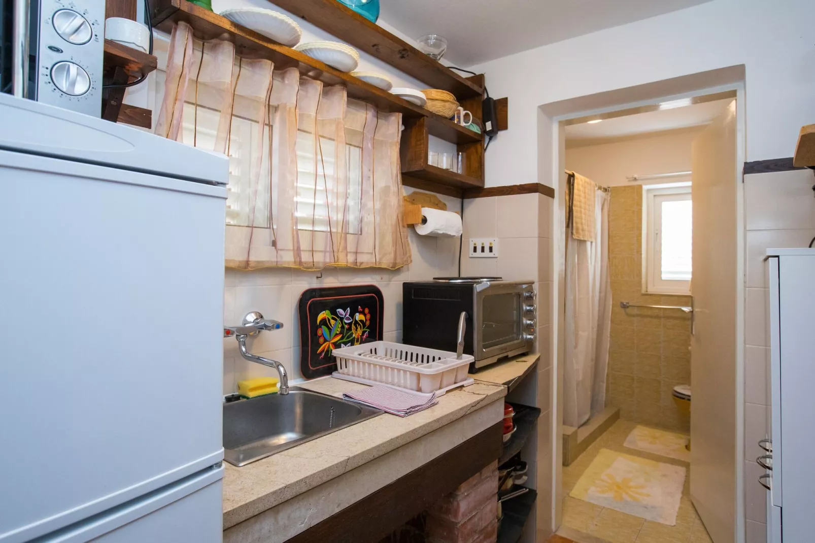 Seaside Studio - Studio Apartment with Private Beach and Sea View-Kitchen