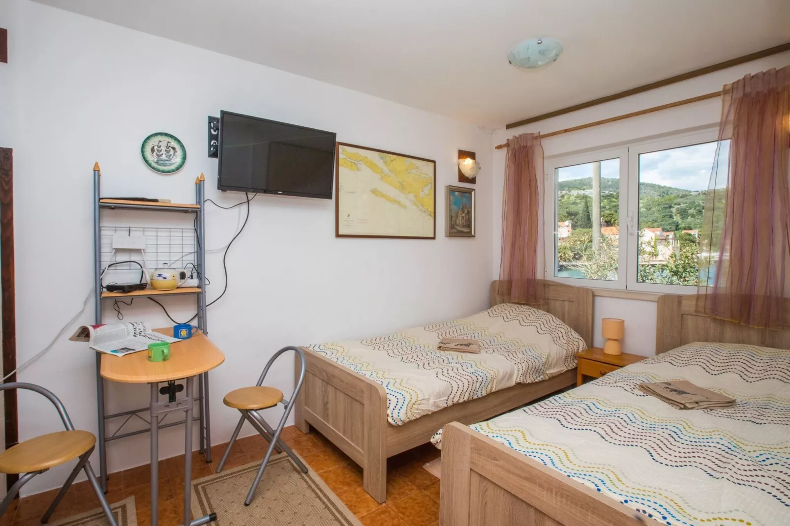 Seaside Studio - Studio Apartment with Private Beach and Sea View-Bedroom