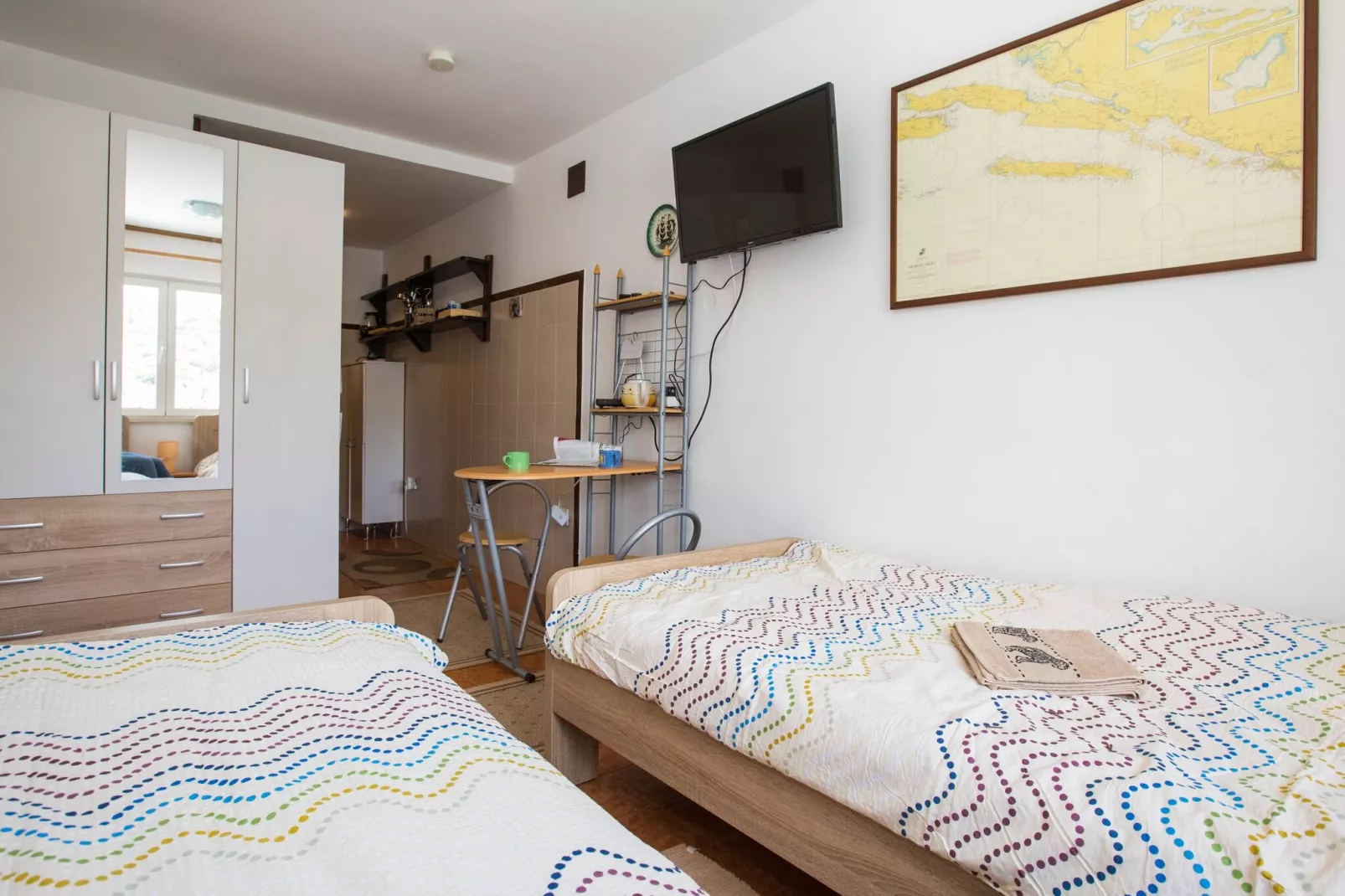 Seaside Studio - Studio Apartment with Private Beach and Sea View-Bedroom