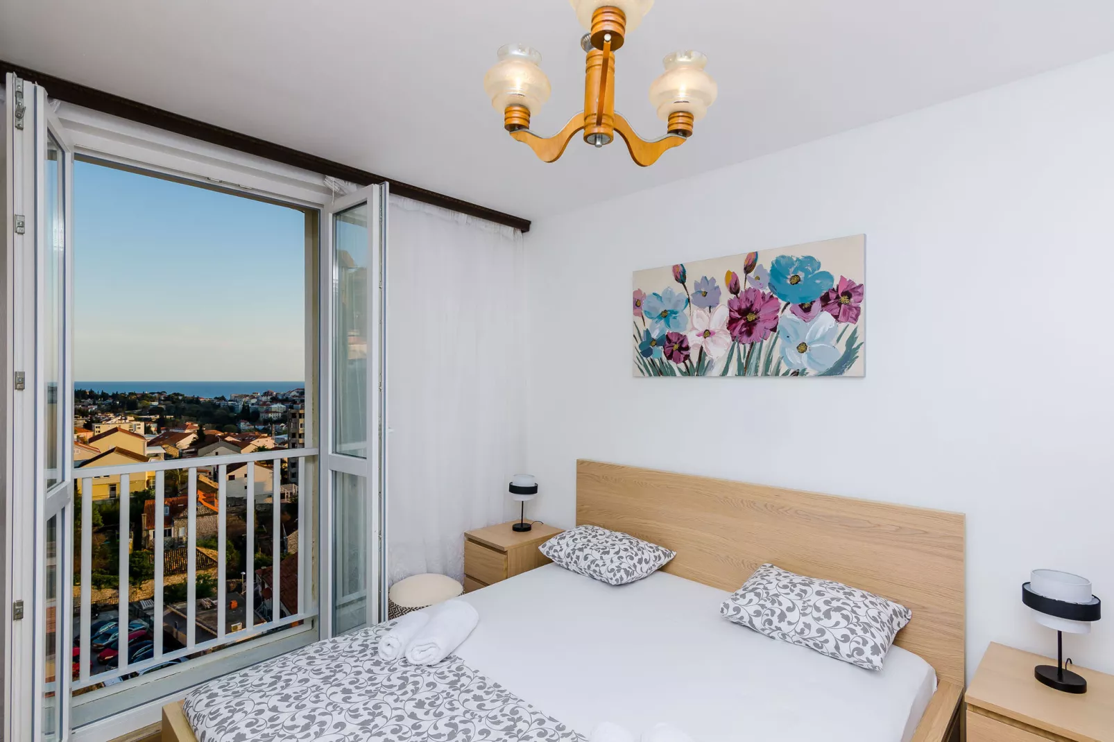 Apartment Boca - One Bedroom Apartment with Balcony and Sea View-Chambre