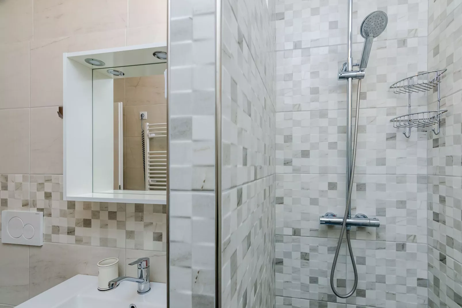 Apartment Boca - One Bedroom Apartment with Balcony and Sea View-Salle de bain