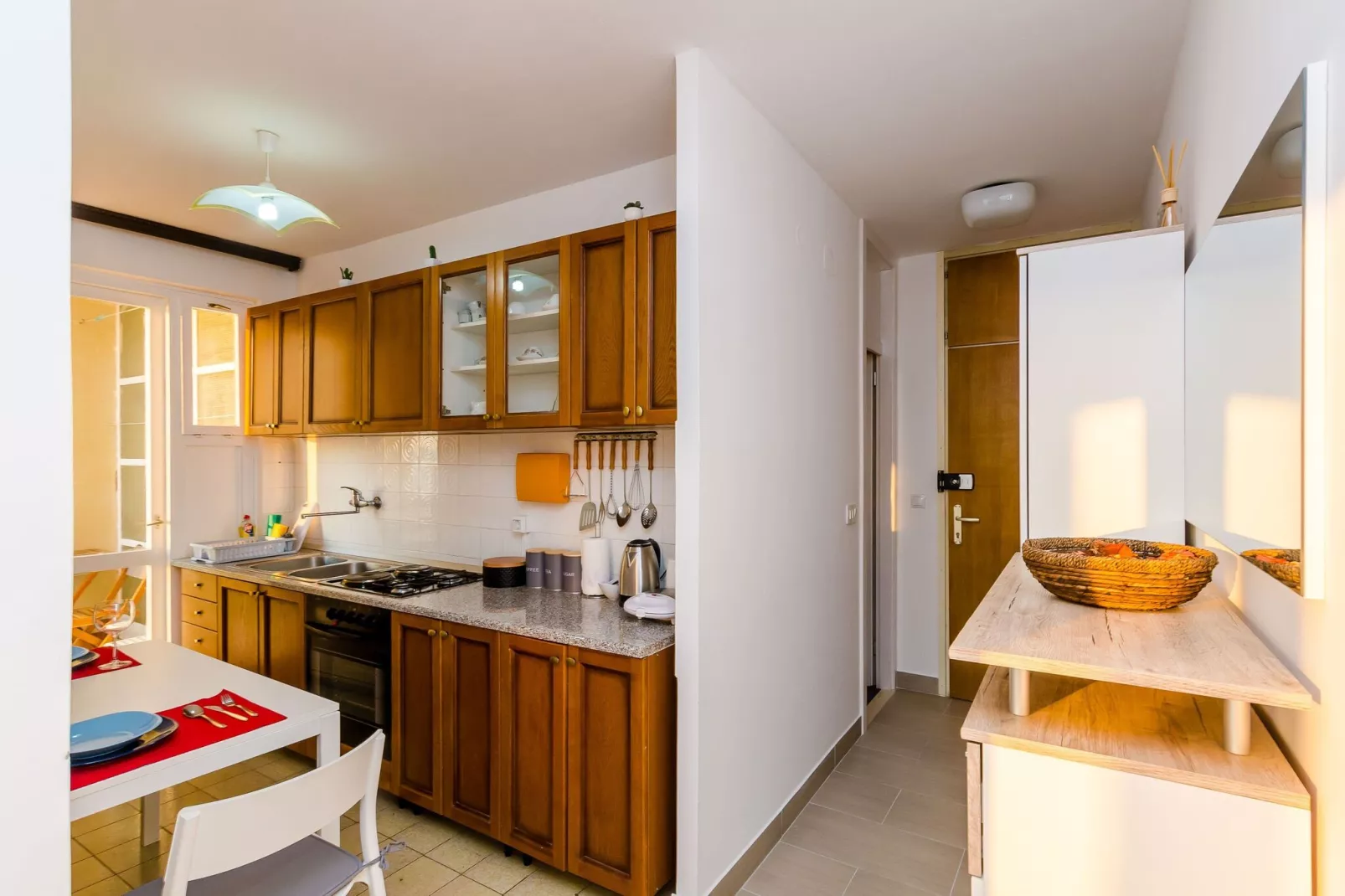 Apartment Boca - One Bedroom Apartment with Balcony and Sea View-Cuisine