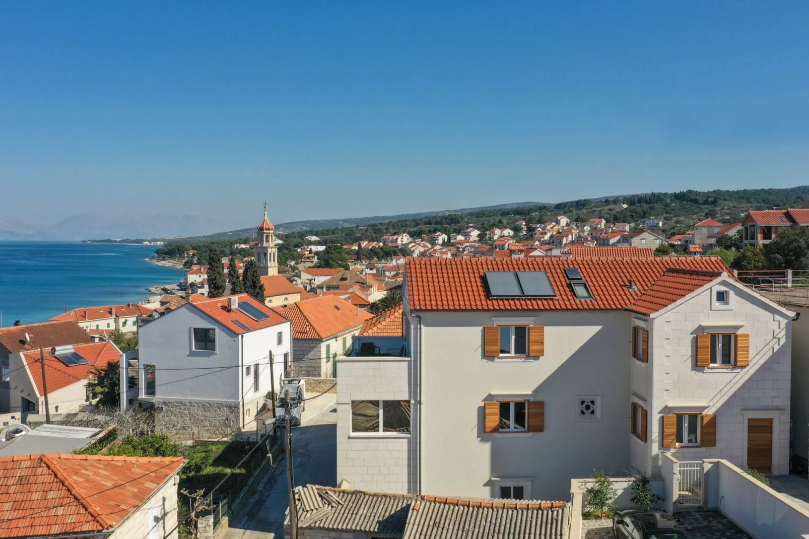 Apartment M&J - Comfort Two Bedroom Apartment with Terrace and Sea View (Škaro)-Outdoor