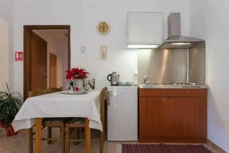 Apartment Anita (Gruž) - One-Bedroom Apartment with Balcony-Dining room