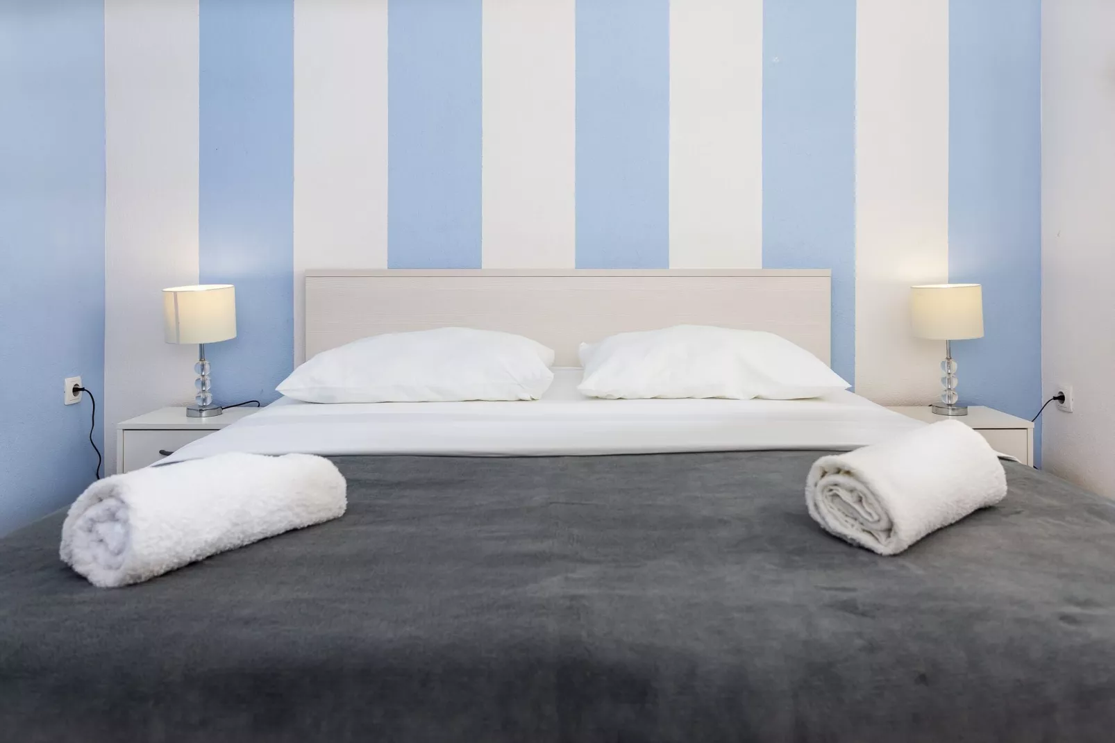 Apartments Magdales - Two Bedroom Apartment with Balcony A1-Bedroom