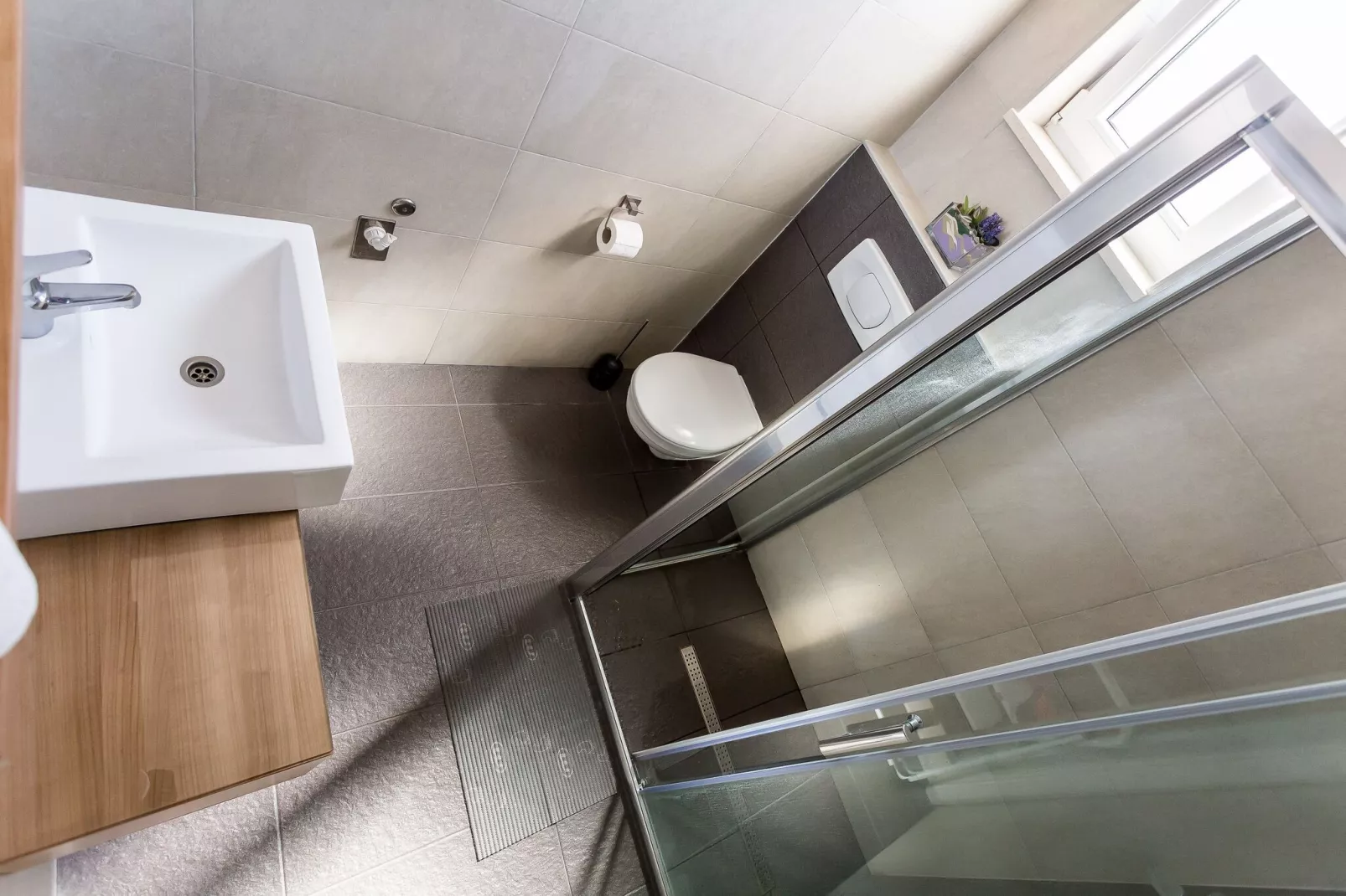 Apartments Magdales - Two Bedroom Apartment with Balcony A1-Bathroom