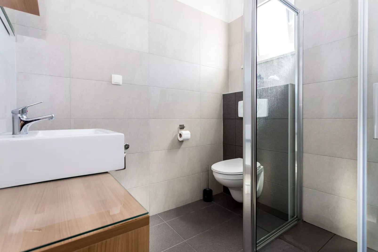 Apartments Magdales - Two Bedroom Apartment with Balcony A1-Bathroom