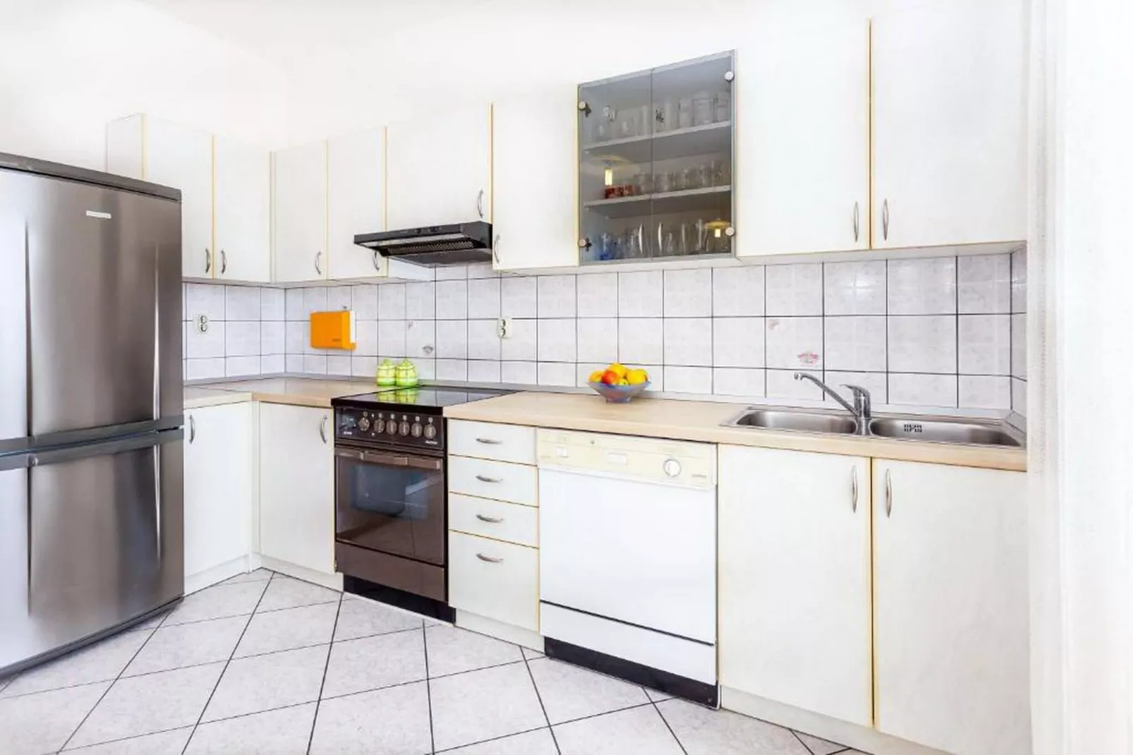 Apartments Magdales - Comfort Three Bedroom Apartment with Balcony A2-Kitchen
