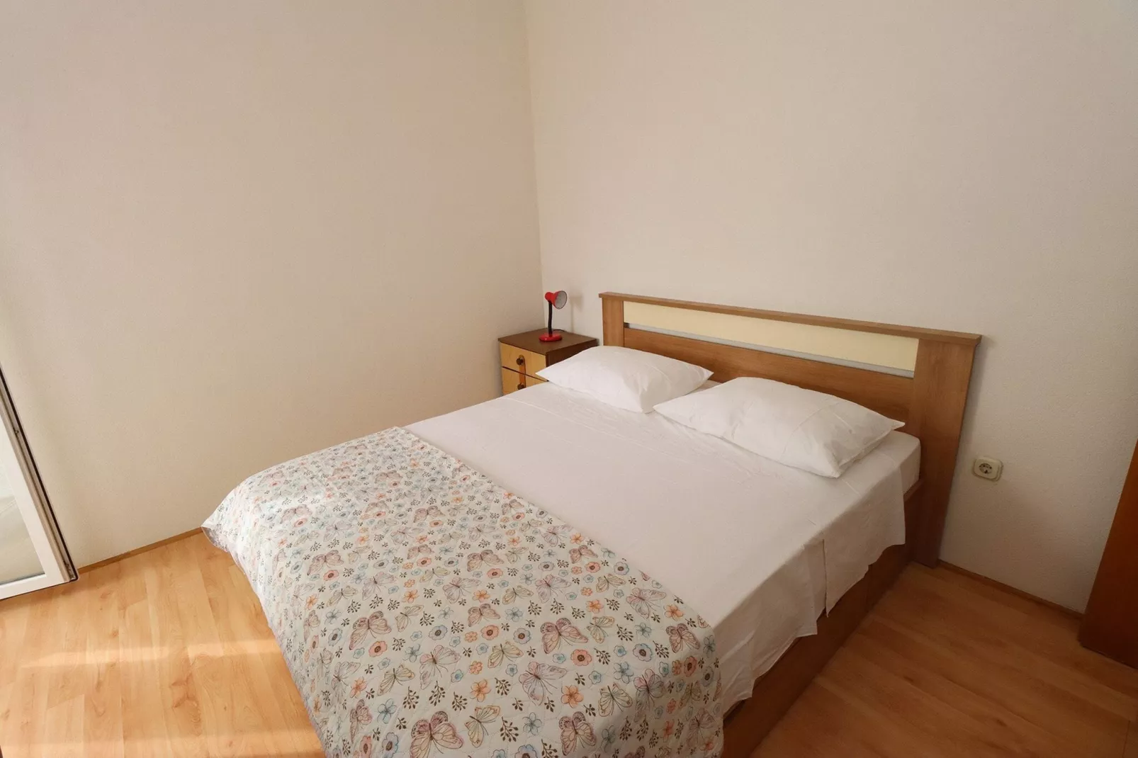 Apartments Magdales - Comfort Three Bedroom Apartment with Balcony A2-Bedroom