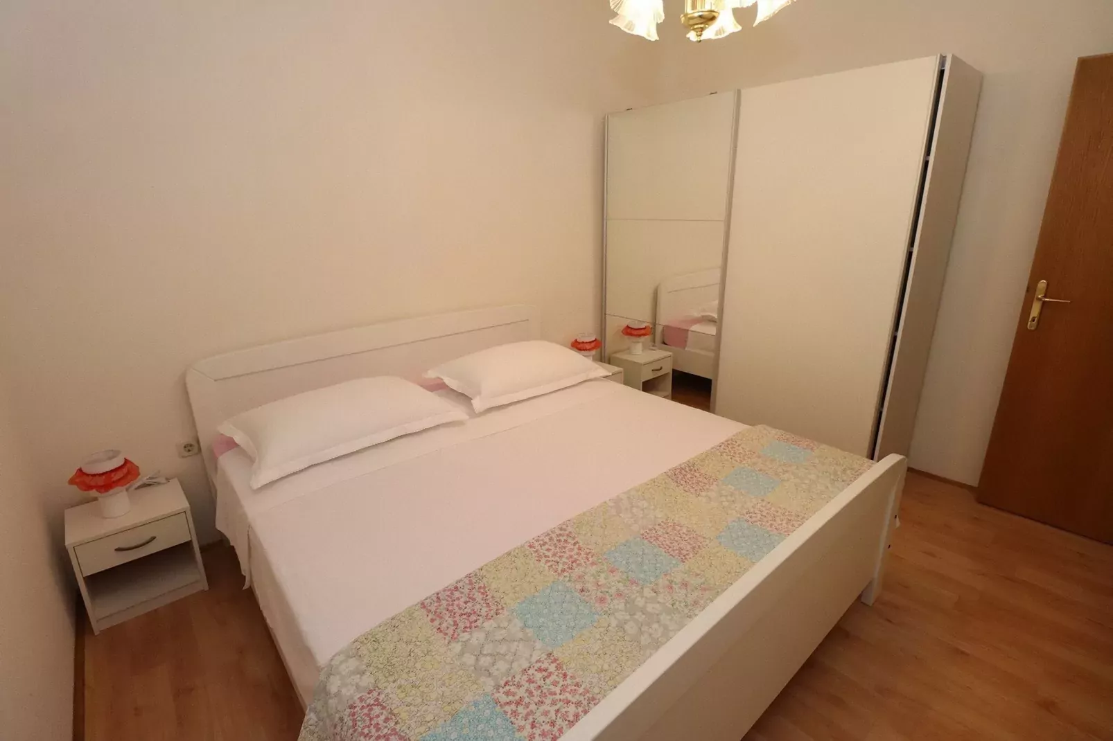 Apartments Magdales - Comfort Three Bedroom Apartment with Balcony A2-Bedroom