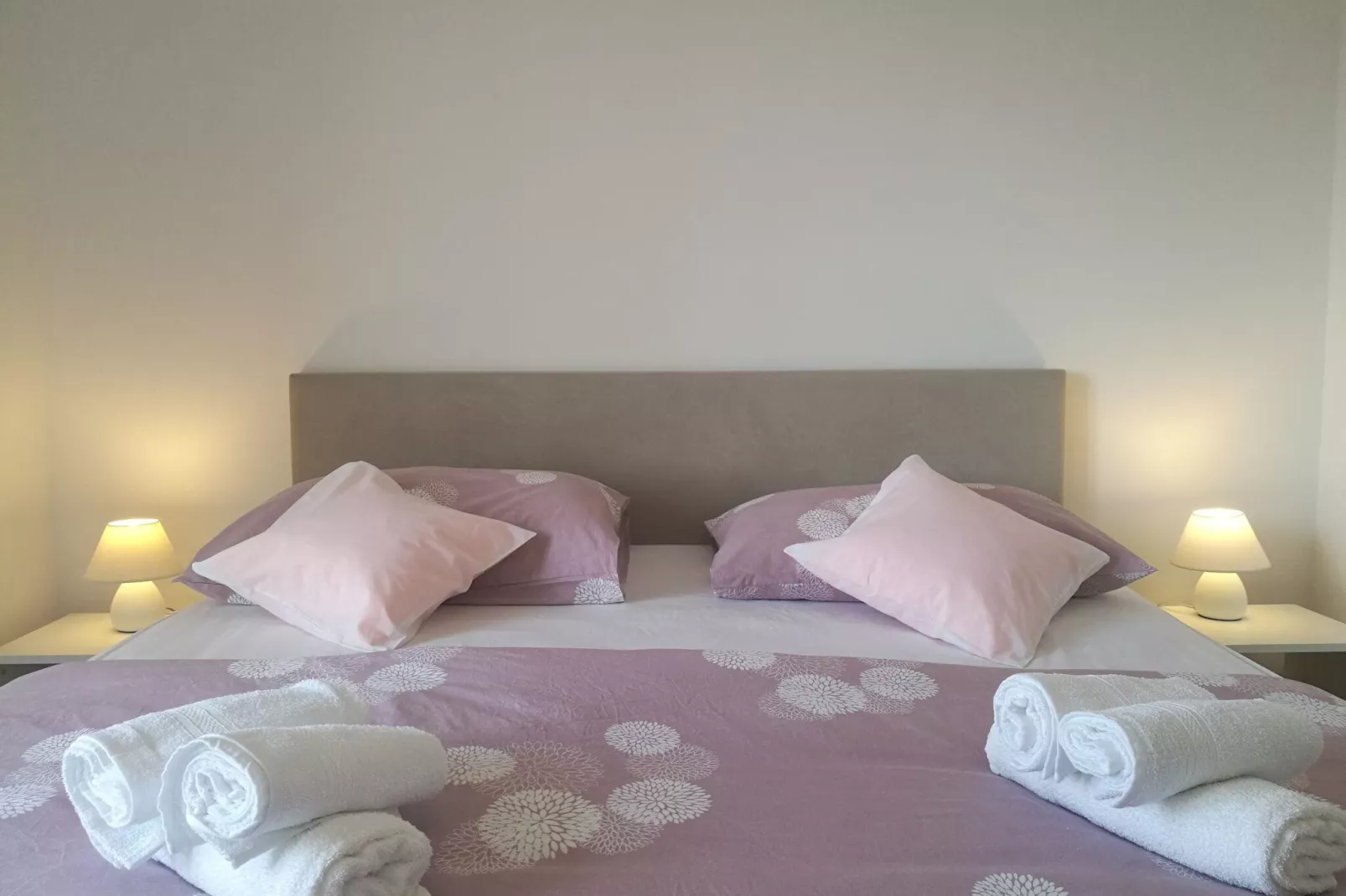 Apartments Kola - Two Bedroom Apartment with Terrace and Sea View (1)-Bedroom