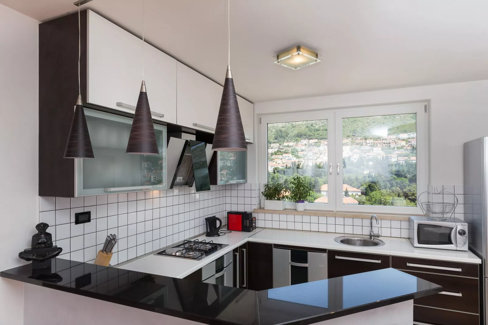 Apartment The Big Chill - Three Bedroom Apartment with Terrace, Balcony and Jacuzzi-Kitchen