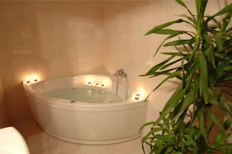 Apartment The Big Chill - Three Bedroom Apartment with Terrace, Balcony and Jacuzzi-Bathroom