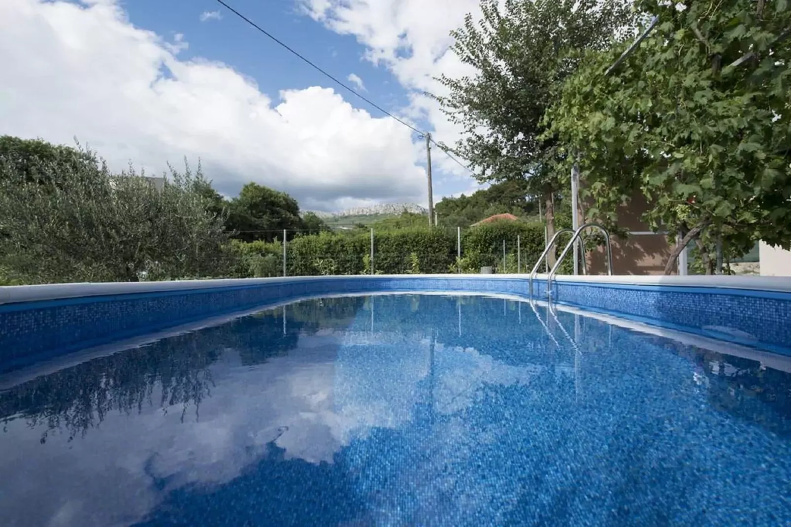 Holiday Home Elijah Creek - One Bedroom Home with Pool-Pool