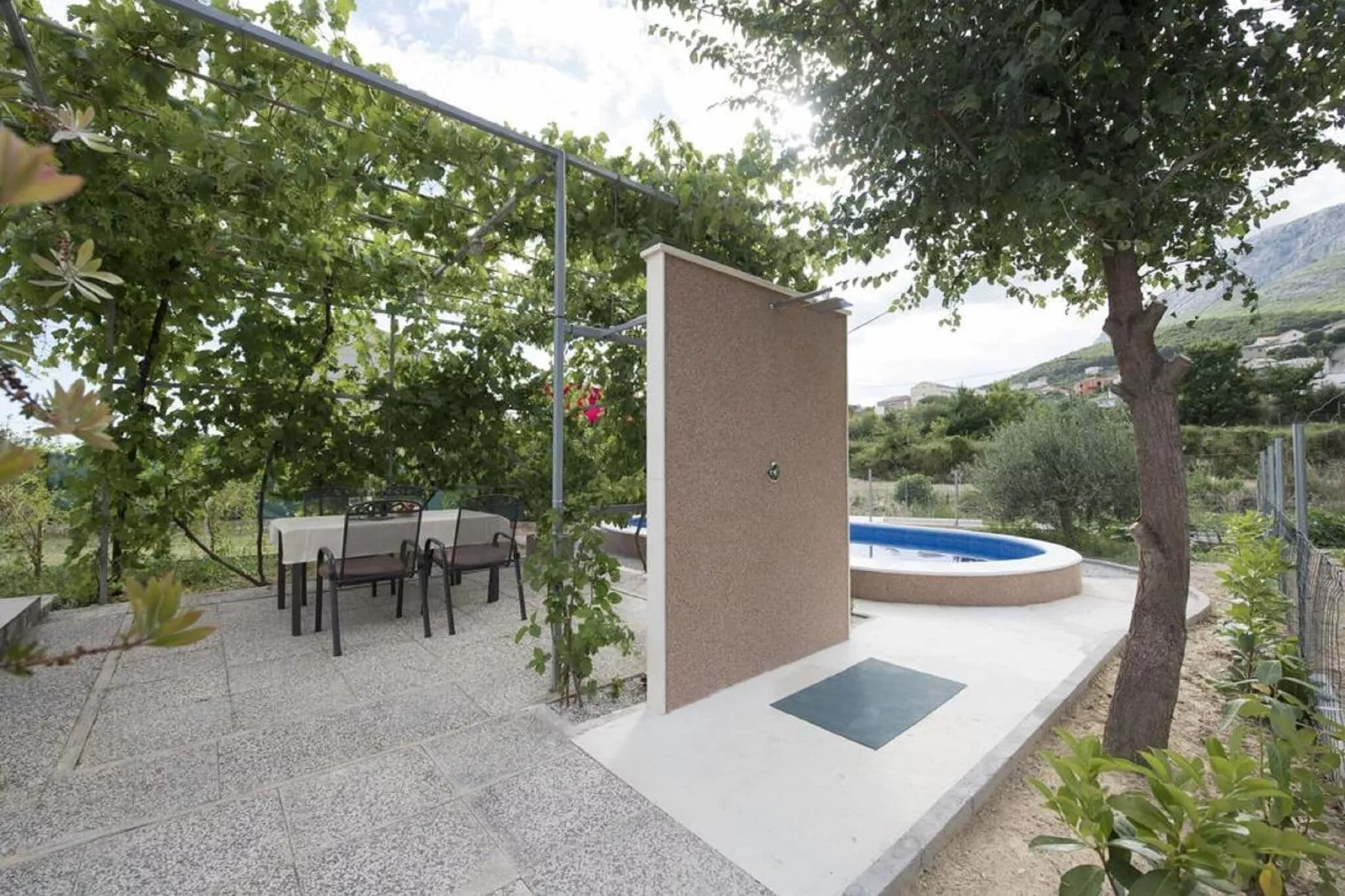 Holiday Home Elijah Creek - One Bedroom Home with Pool-Terrace