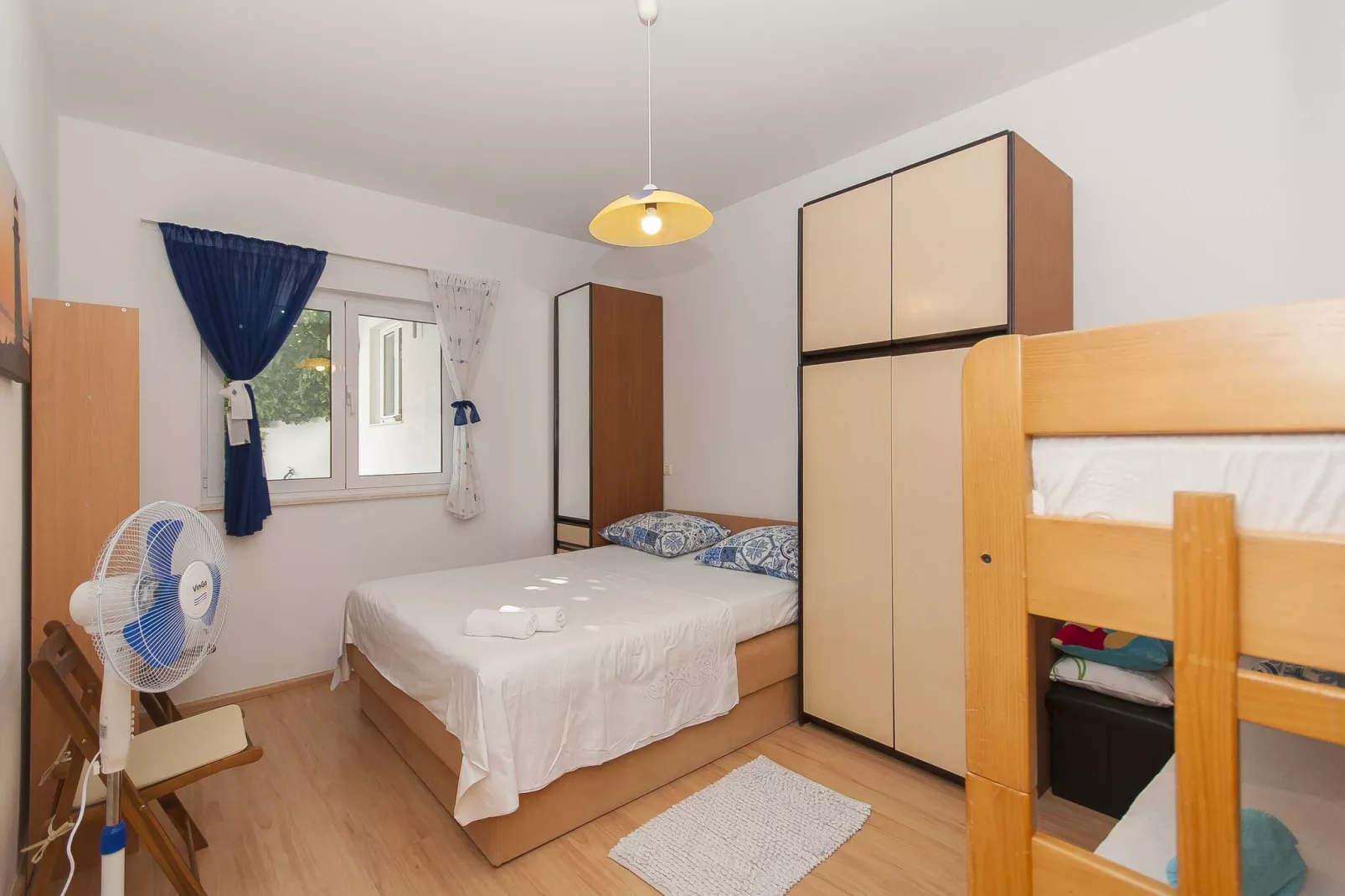 Apartment Brajki-Three Bedroom Apartment with Balcony and Sea View-Schlafzimmer