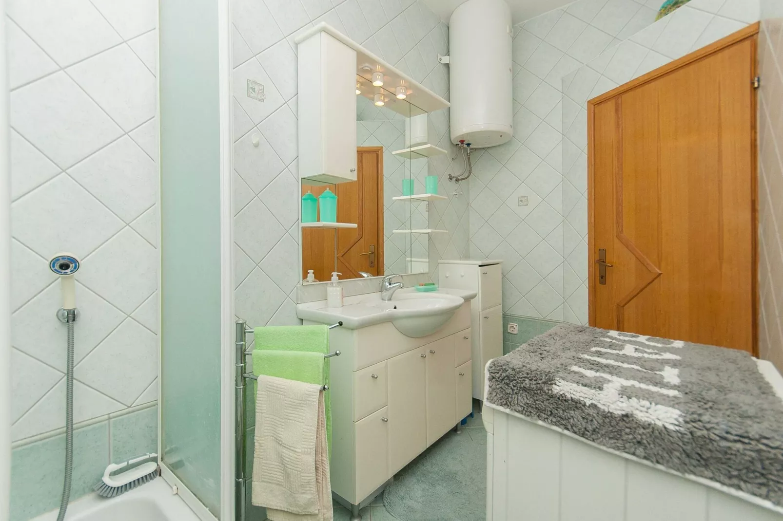 Apartment Brajki-Three Bedroom Apartment with Balcony and Sea View-Badezimmer