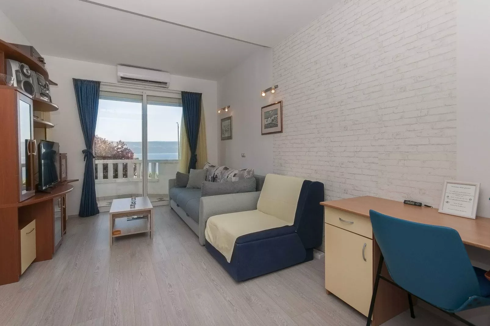 Apartment Brajki-Three Bedroom Apartment with Balcony and Sea View-Innen