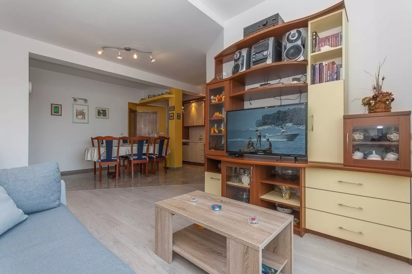 Apartment Brajki-Three Bedroom Apartment with Balcony and Sea View-Innen
