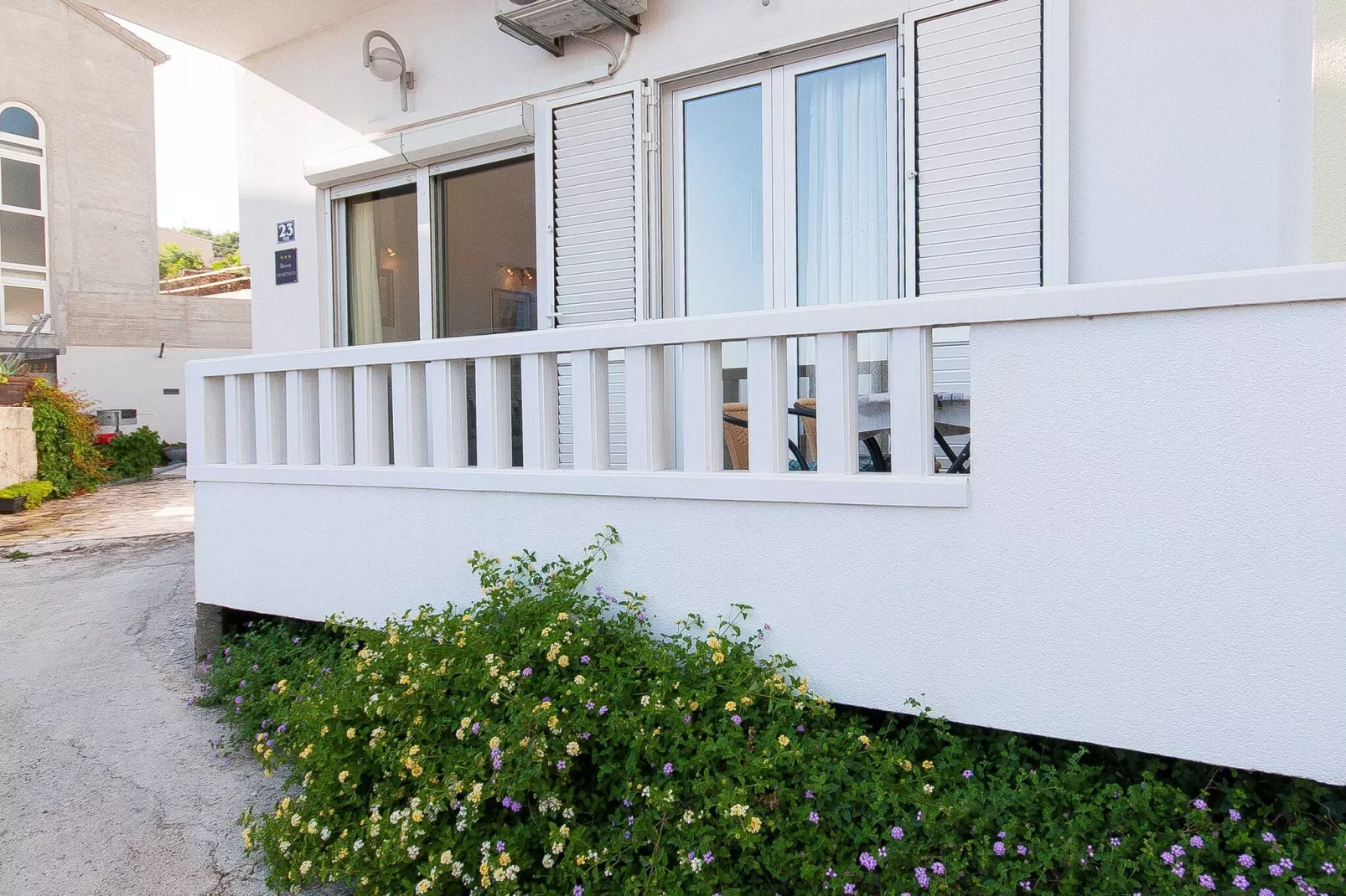 Apartment Brajki-Three Bedroom Apartment with Balcony and Sea View-Außenbereich