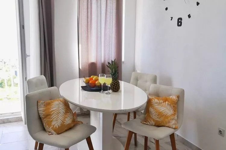 Apartment Wish - Two Bedroom Apartment with Sea View Terrace-Esszimmer