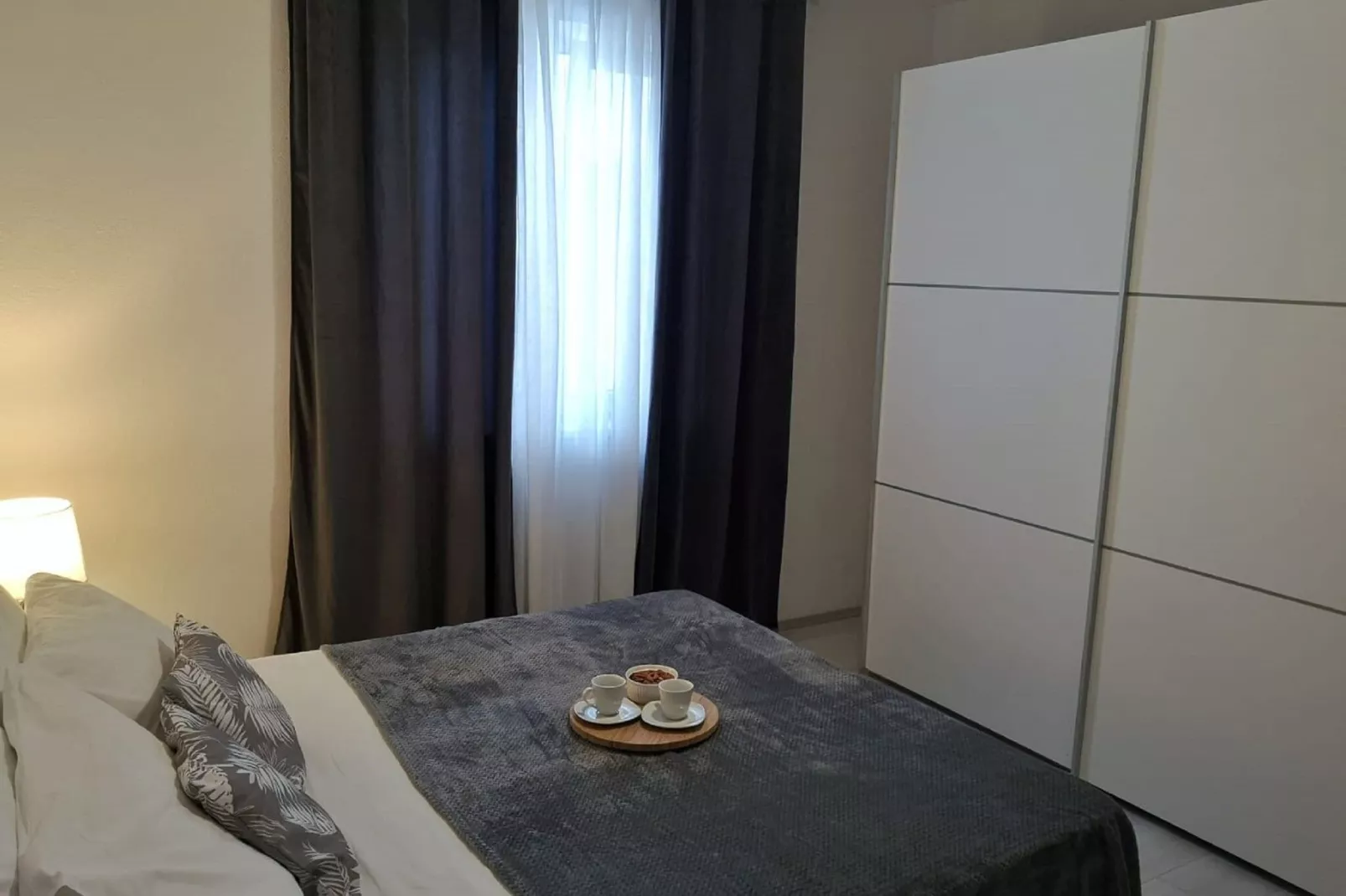 Apartment Wish - Two Bedroom Apartment with Sea View Terrace-Schlafzimmer