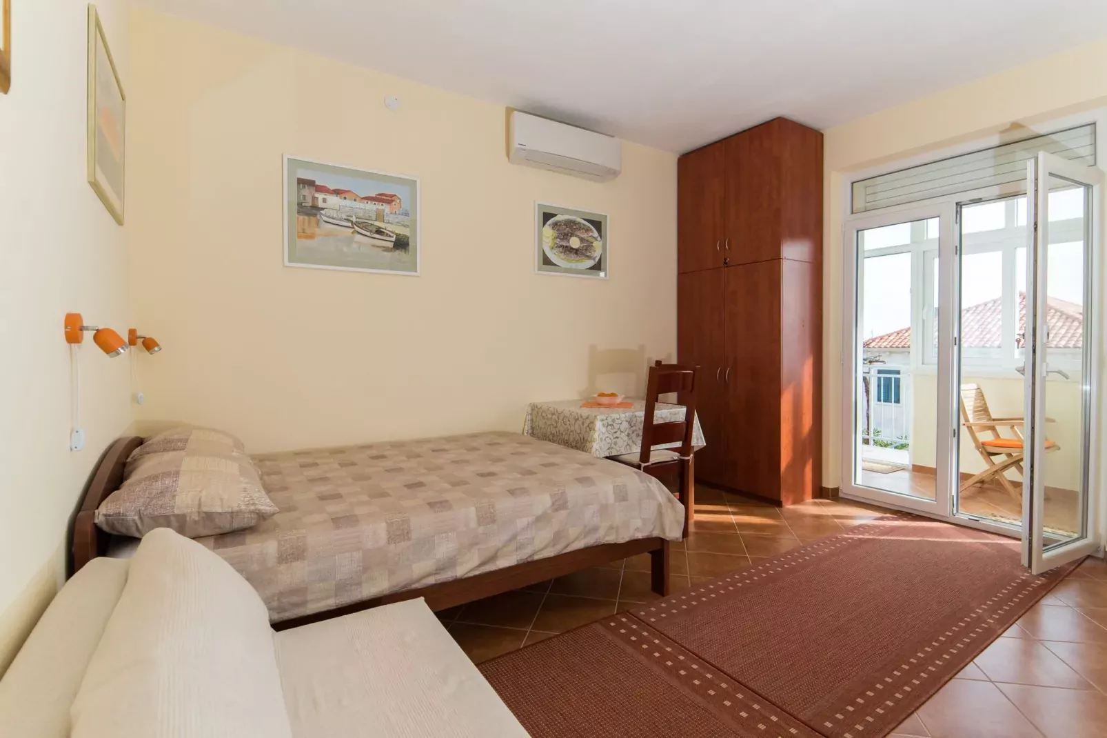 Pulastar - Studio Apartment with Terrace-Bedroom