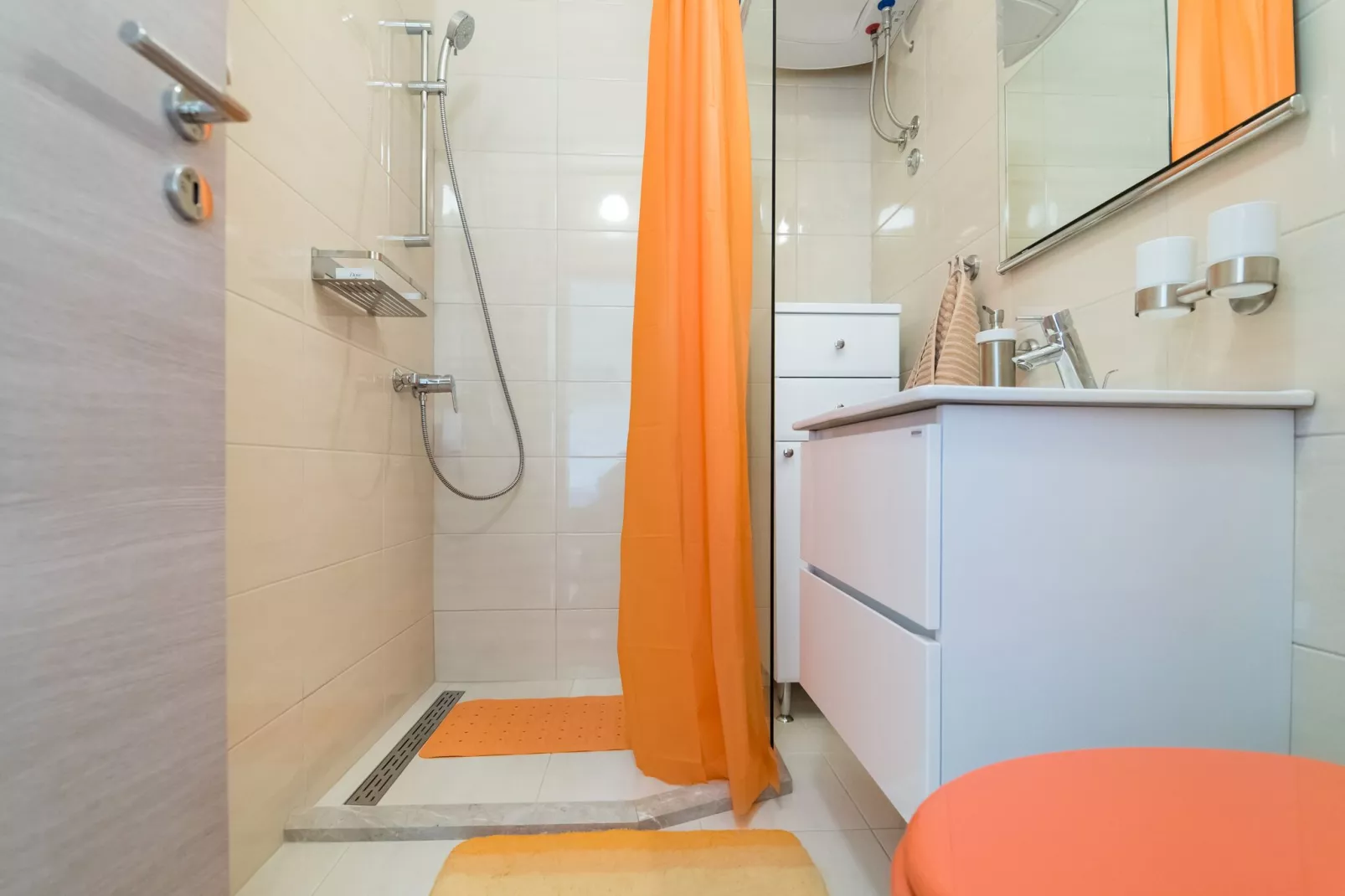 Pulastar - Studio Apartment with Terrace-Bathroom