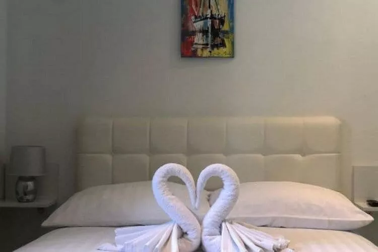 Apartment Villa Morena - Three Bedroom Villa with Terrace and Swimming Pool-Bedroom