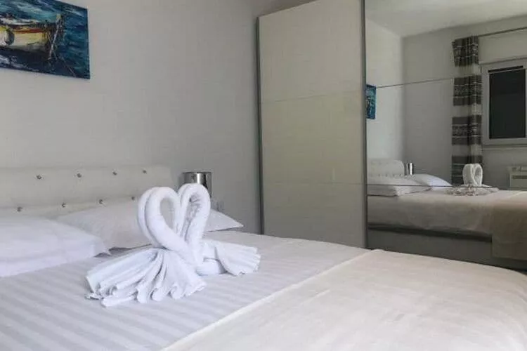 Apartment Villa Morena - Three Bedroom Villa with Terrace and Swimming Pool-Bedroom