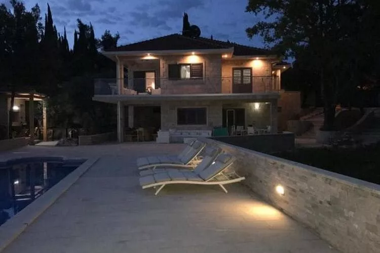 Apartment Villa Morena - Three Bedroom Villa with Terrace and Swimming Pool-Outdoor