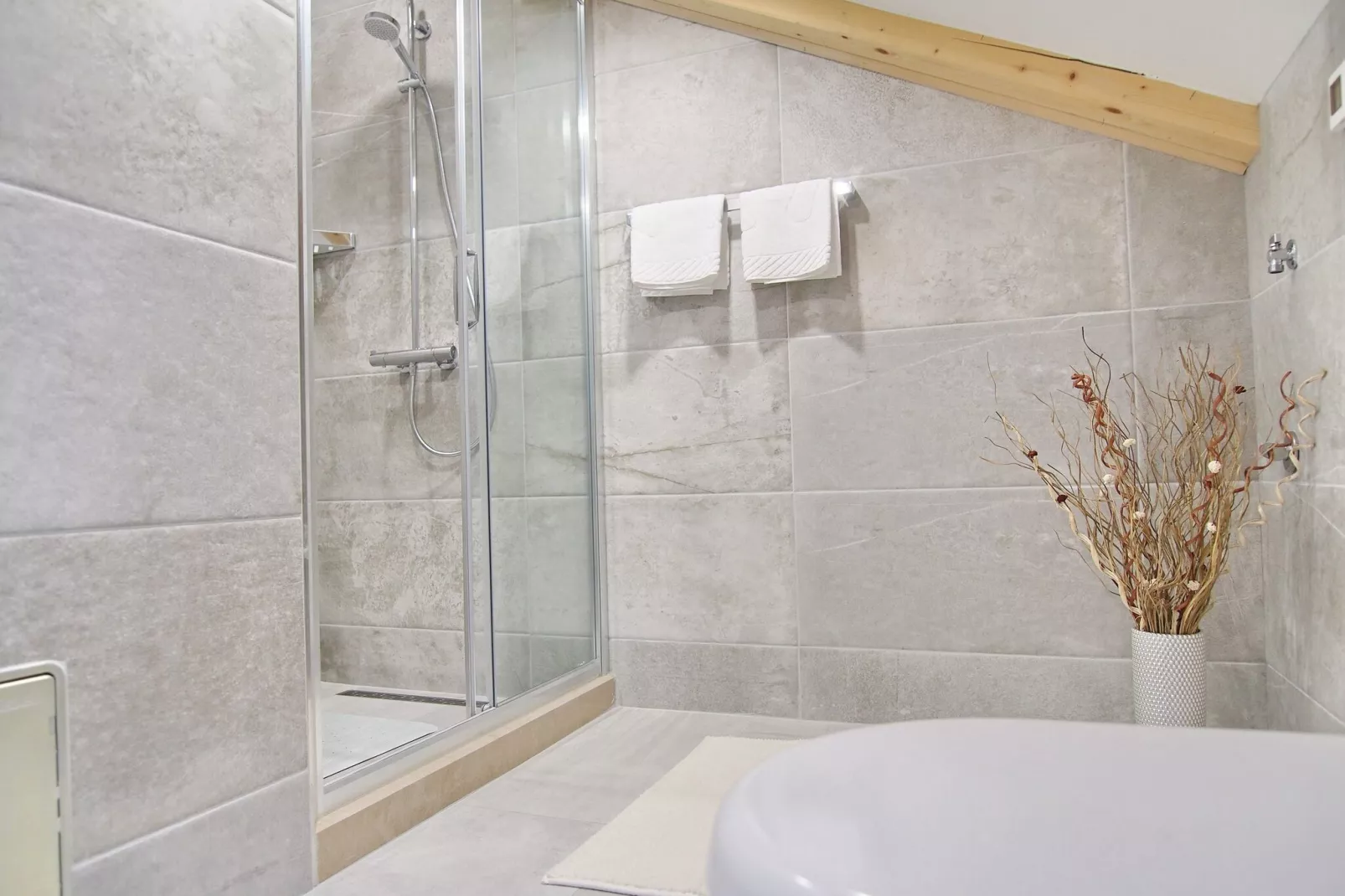 Apartments Sweet Escape - Studio Apartment with Terrace and Sea View (2)-Bathroom