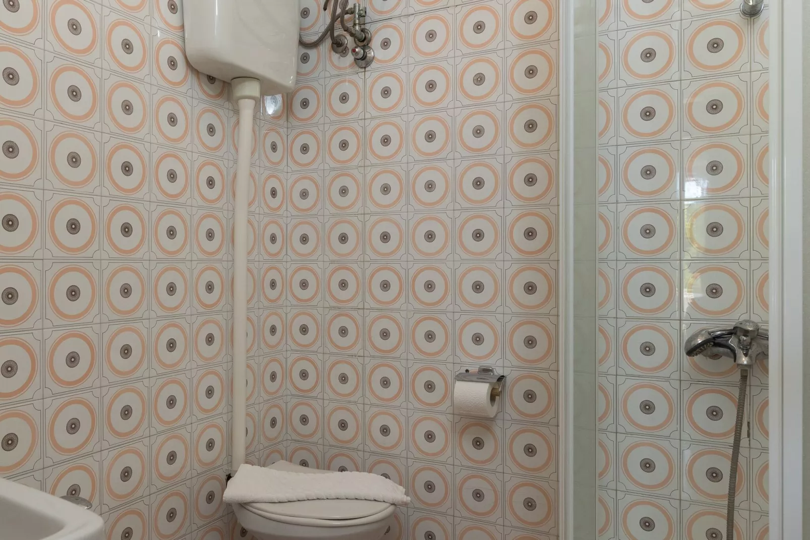 Begović Guest House - Private Twin Room (Shiva)-Bathroom