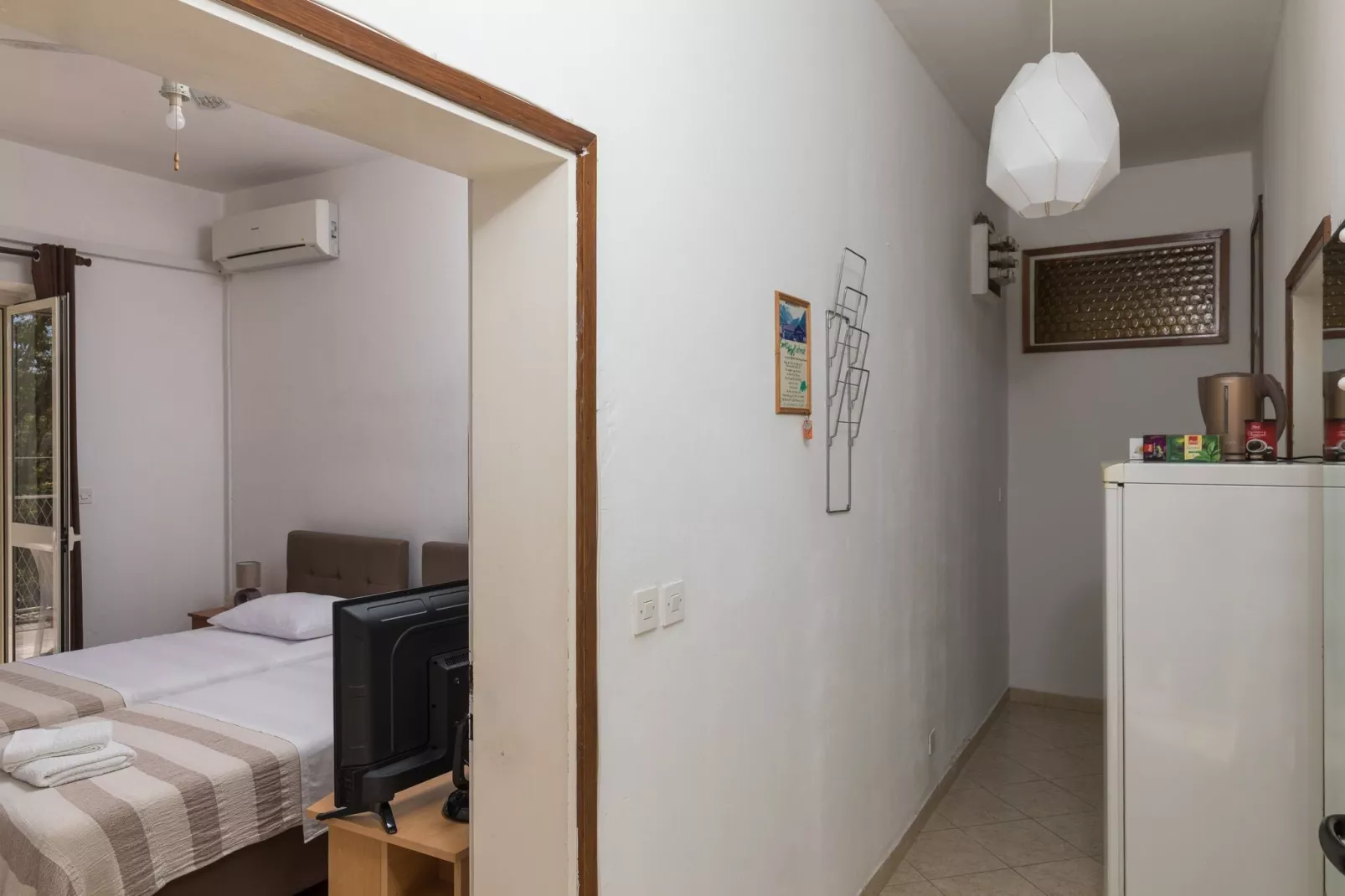 Begović Guest House - Double or Twin Room (Boogie)-Bedroom
