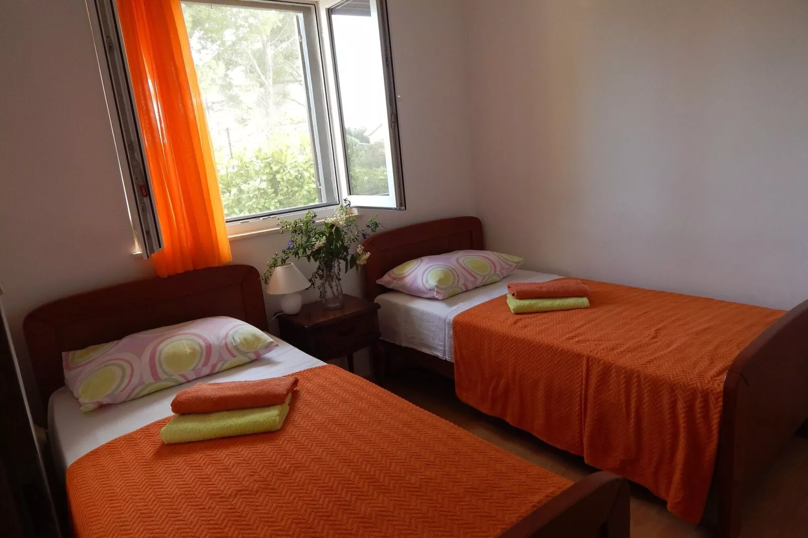 Apartments Mimose - Two Bedroom Apartment with Terrace (Sara)-Chambre