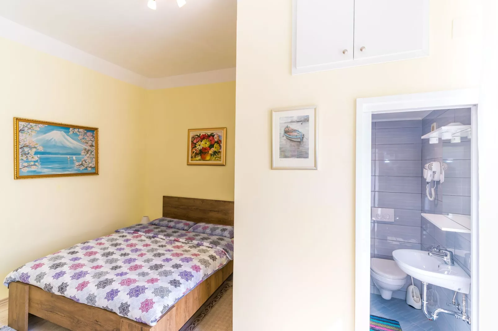Rooms Katja & Lara - Double Room (Lara)-Bedroom