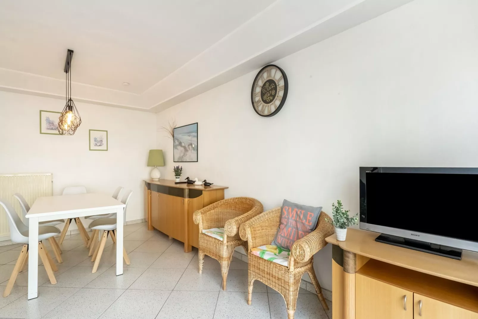 Chez Rose-Living room