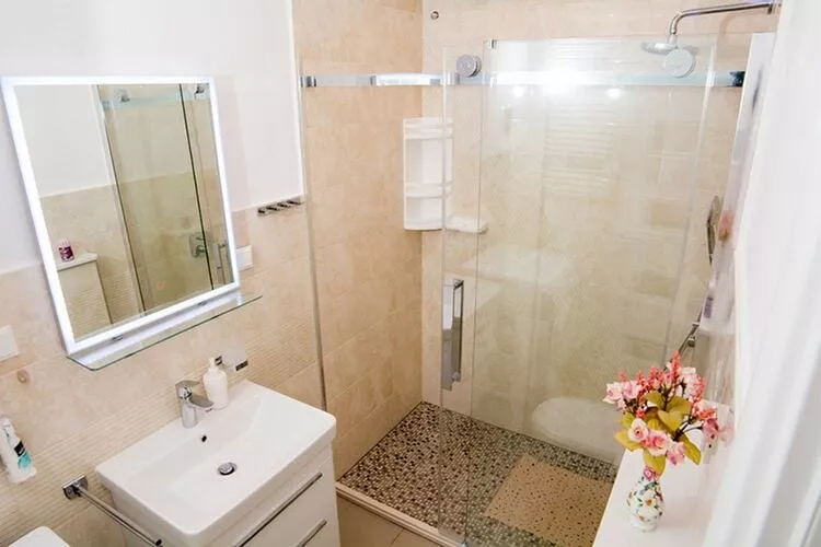 Apartments Stella - One Bedroom Apartment with Terrace A1-Bathroom