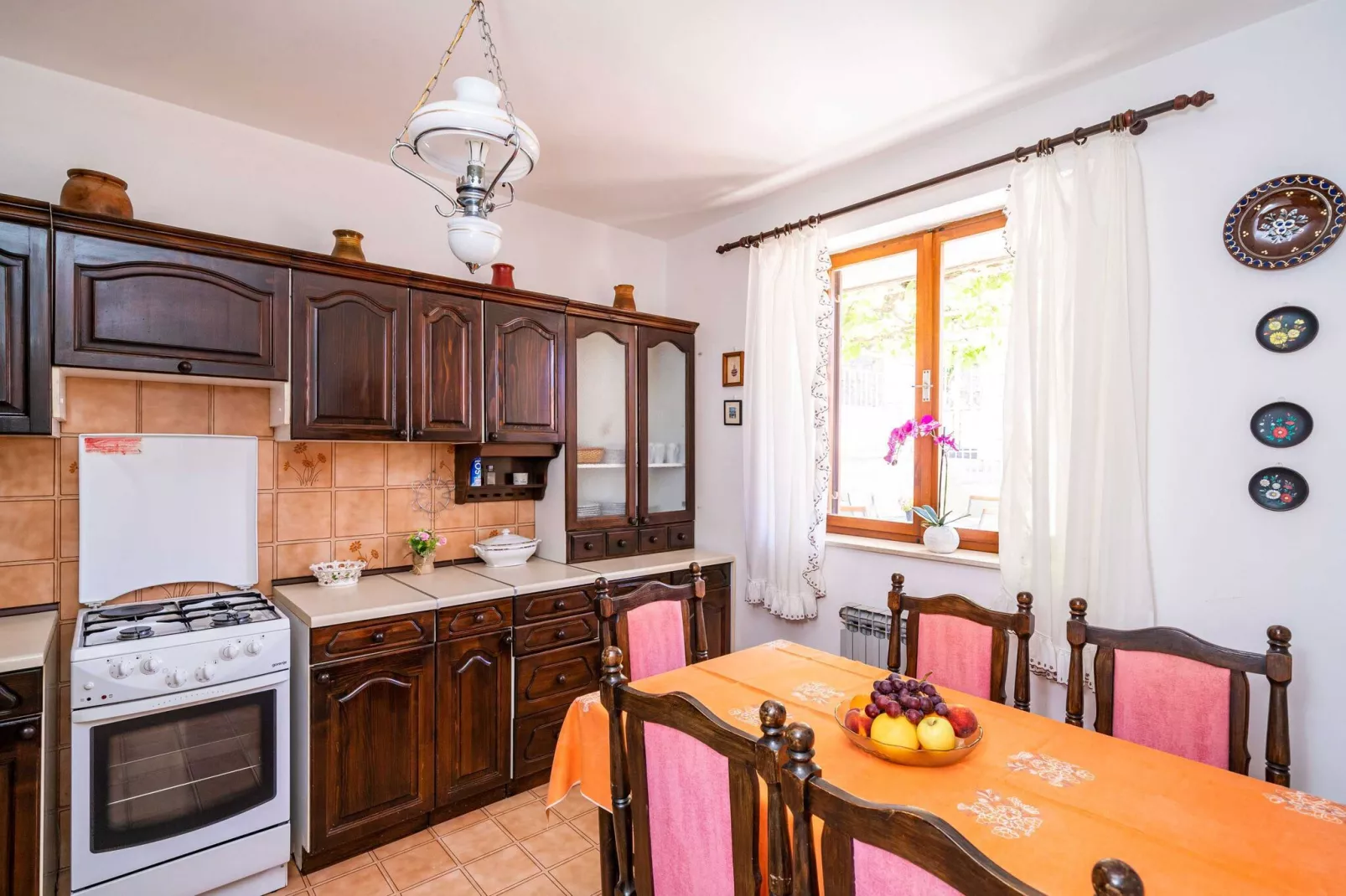 Apartments Stella - Three-Bedroom Apartment with Balcony and Terrace-Dining room