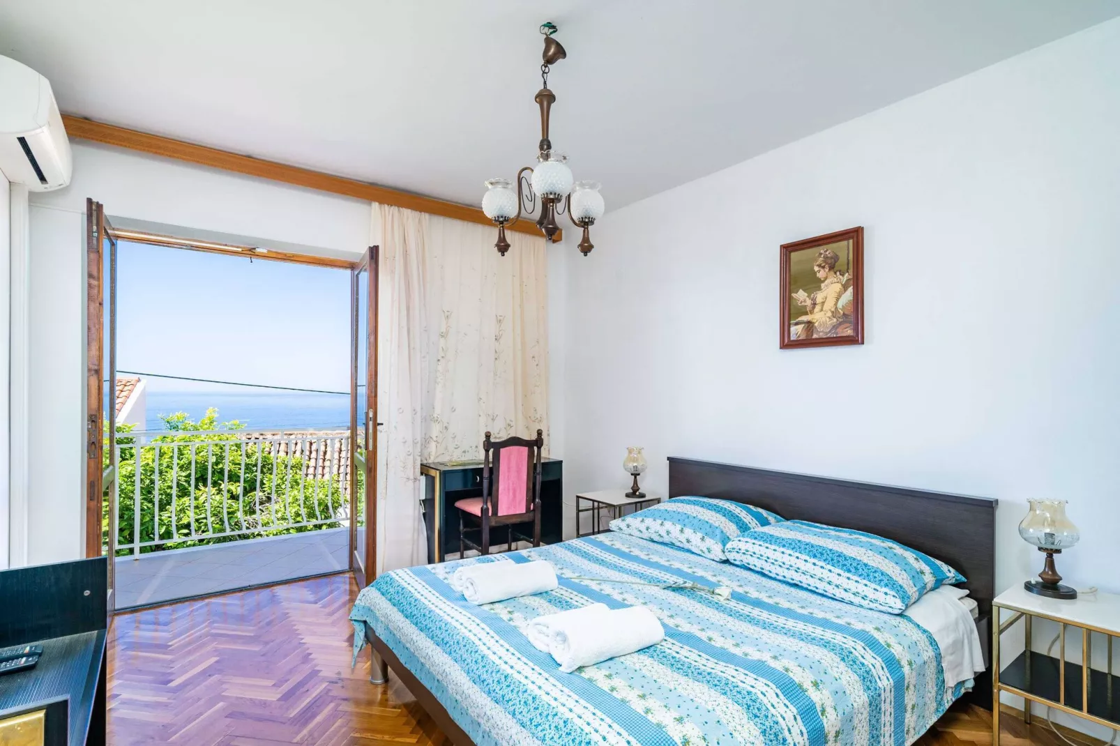 Apartments Stella - Three-Bedroom Apartment with Balcony and Terrace-Bedroom