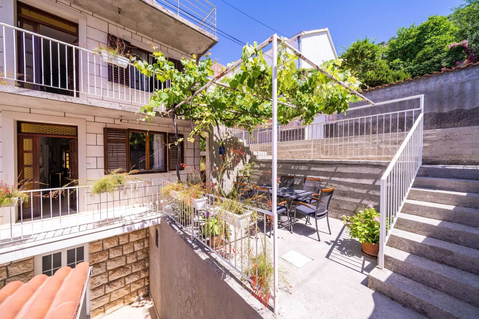 Apartments Stella - Three-Bedroom Apartment with Balcony and Terrace-Outdoor