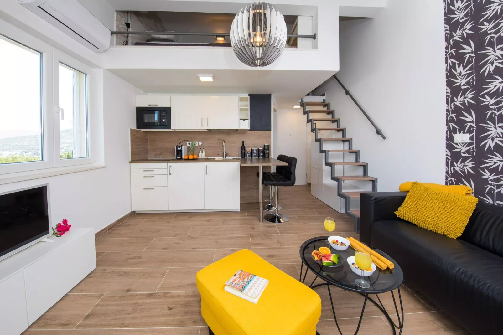 Apartment Velvet - Studio Apartment with Hot Tub-Kitchen