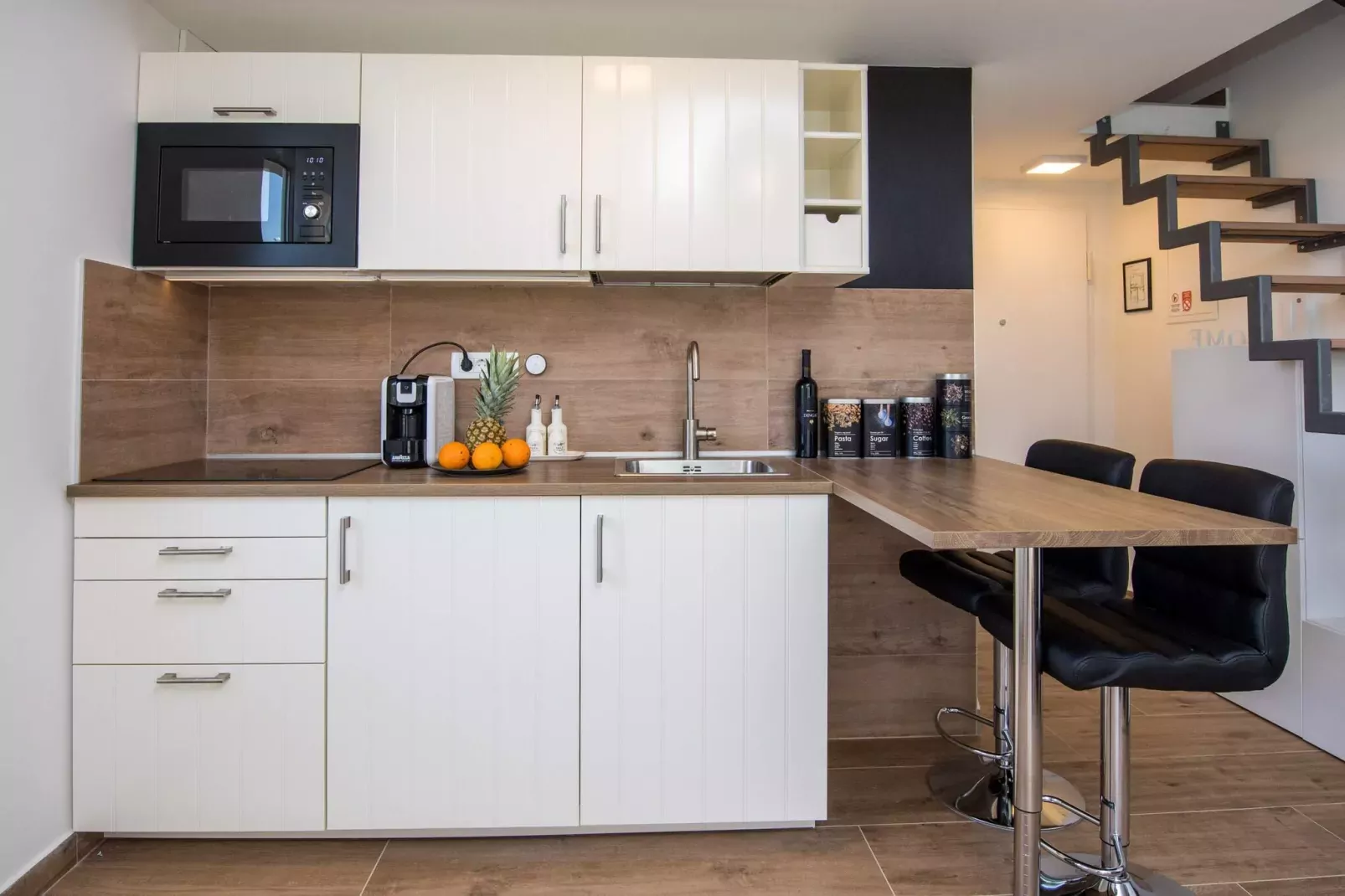 Apartment Velvet - Studio Apartment with Hot Tub-Kitchen