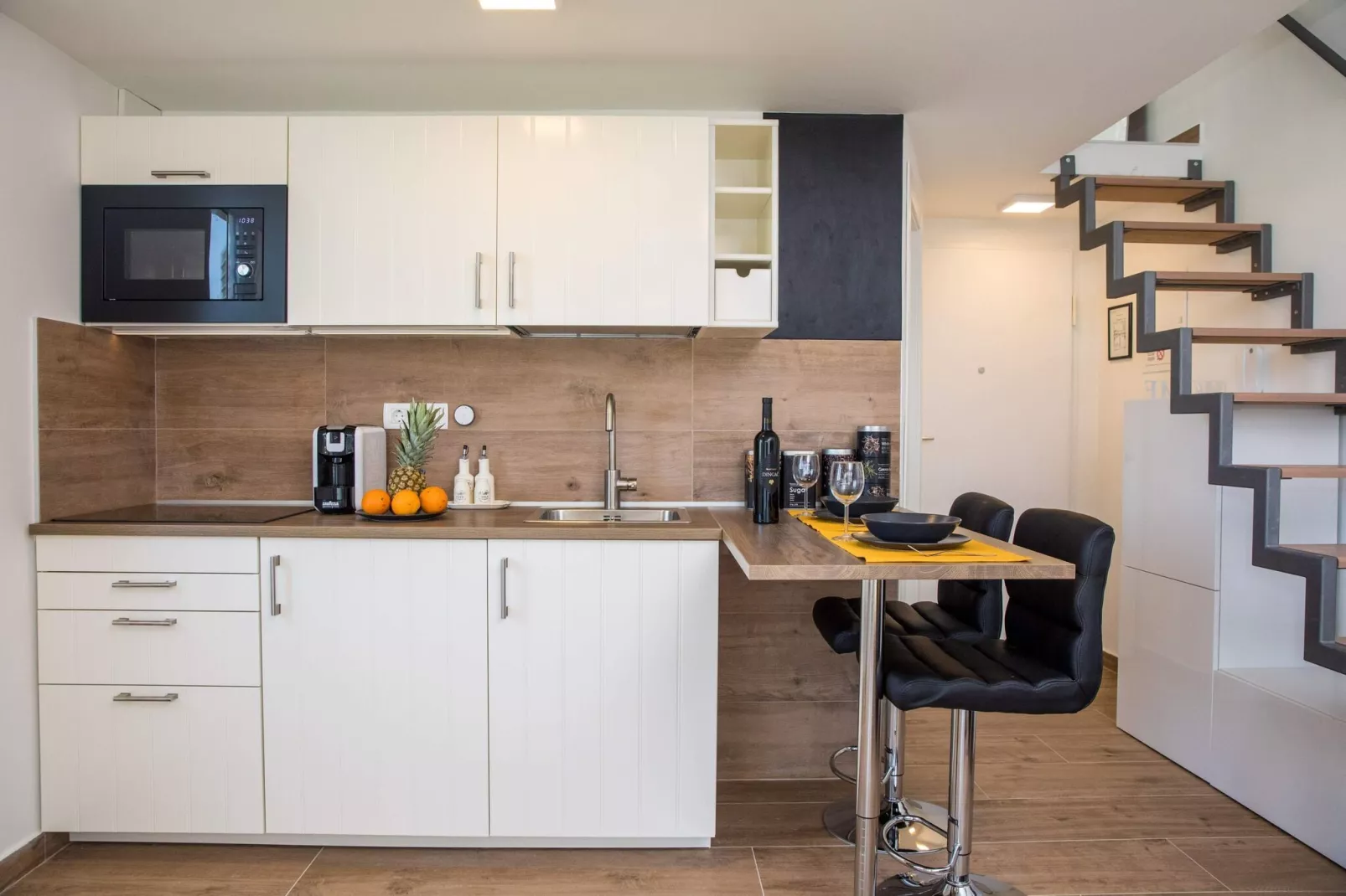 Apartment Velvet - Studio Apartment with Hot Tub-Kitchen