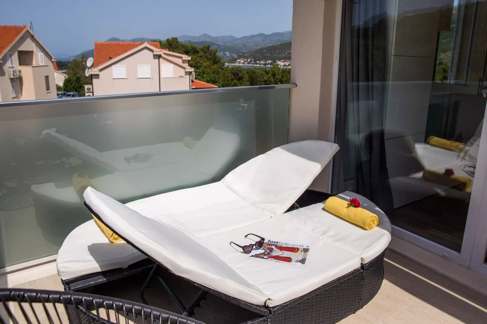 Apartment Velvet - Studio Apartment with Hot Tub-Terrace