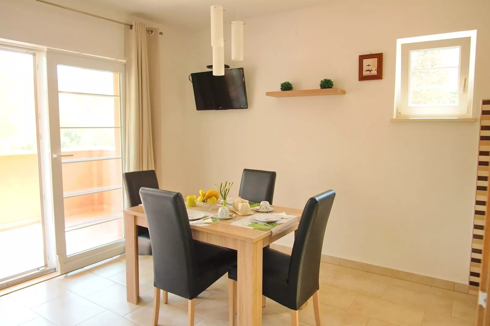 Apartments Villa Rea Orebić - One Bedroom Apartment with Terrace ( 3 )-Salle à manger